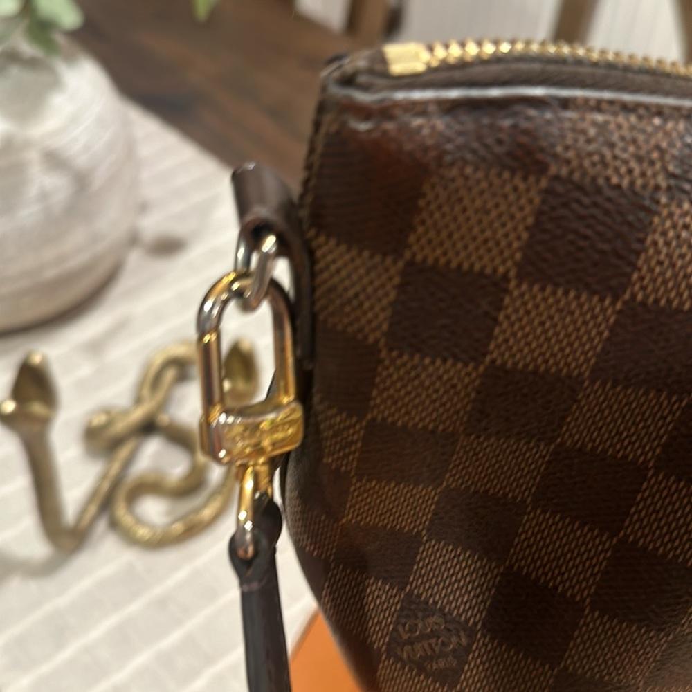 Louis Vuitton Brown Damier Ebene Shoulder Bag - Picture 3 of 14
